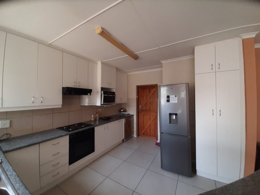 3 Bedroom Property for Sale in Abbotsford Eastern Cape